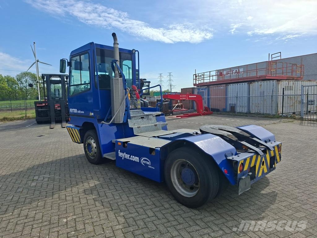 Terberg YT 222 4x2 aangedreven terminal trekker 터미널 트랙터