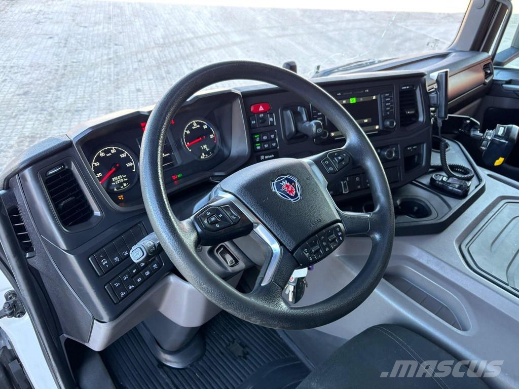 Scania P 500 6x2*4 9 TON FRONT AXLE / RETARDER Smagās mašīnas ar konteineriem