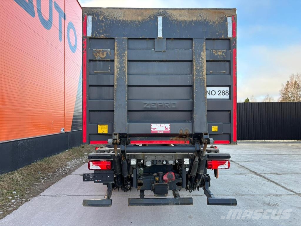 Scania P 500 6x2*4 9 TON FRONT AXLE / RETARDER Smagās mašīnas ar konteineriem