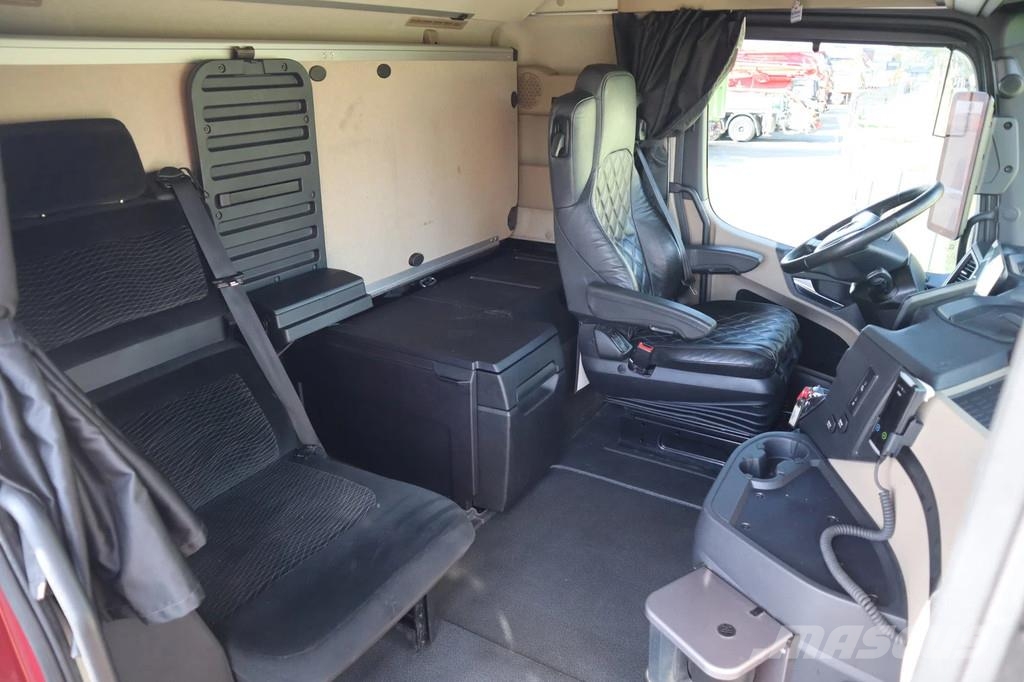 Mercedes-Benz Actros 2553 | 6X2 | RETARDER | 1M FLOOR HEIGHT | E Skåpbilar