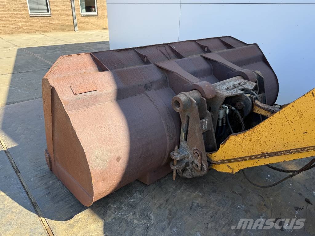 CAT 936F - Automatic Greasing / Airco Kolesni nakladalci