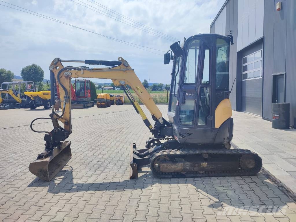 Yanmar Vio 25-4 حفارات صغيرة أقل من 7 طن (حفارات صغيرة)