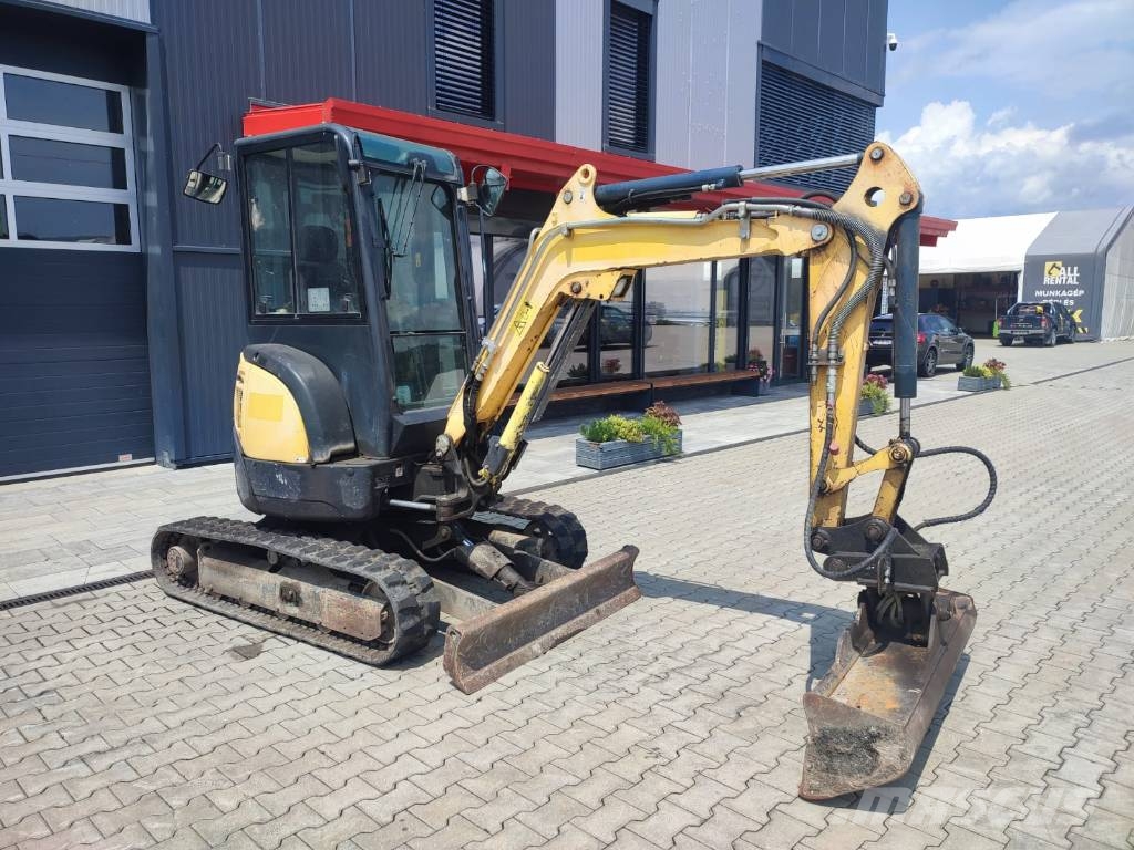 Yanmar Vio 25-4 حفارات صغيرة أقل من 7 طن (حفارات صغيرة)