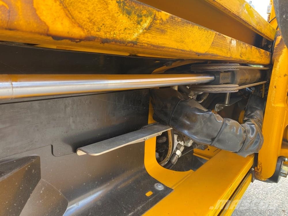 JCB 3CX Contractor Pro AEC Kotrórakodók