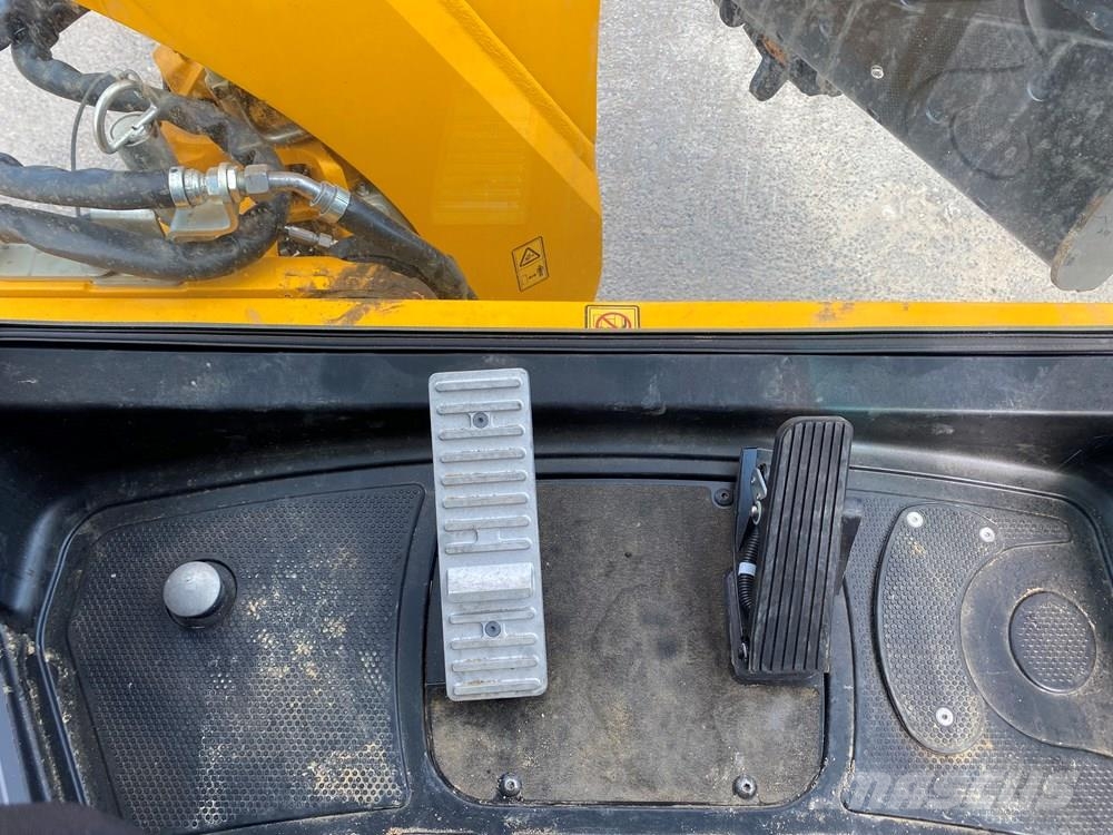 JCB 3CX Contractor Pro AEC Kotrórakodók