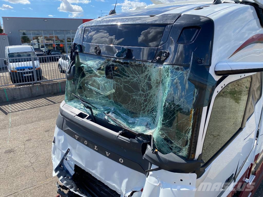 Volvo FH 460 I-Save Aero 1er Main endommagé Tegljači