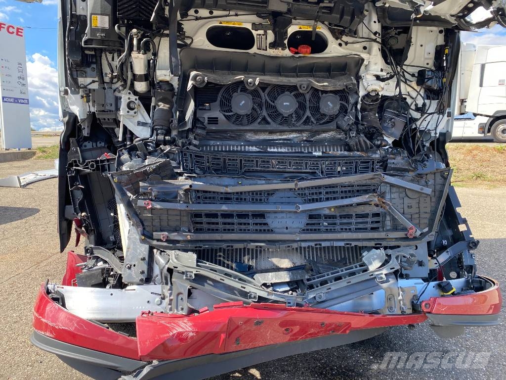 Volvo FH 460 I-Save Aero 1er Main endommagé Tegljači