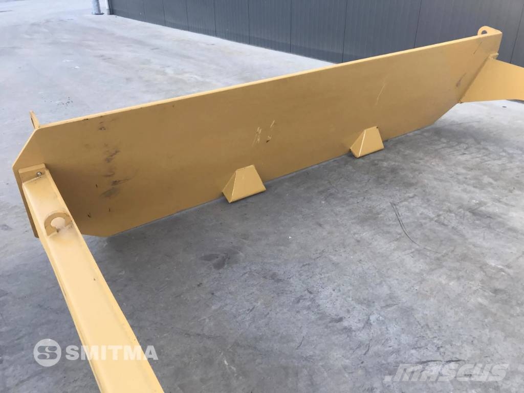 CAT 735C Πτυσσόμενες πόρτες (Tailgates)