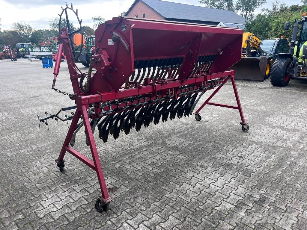 Kongskilde Demeter Classic 3000 Enkornssåmaskiner