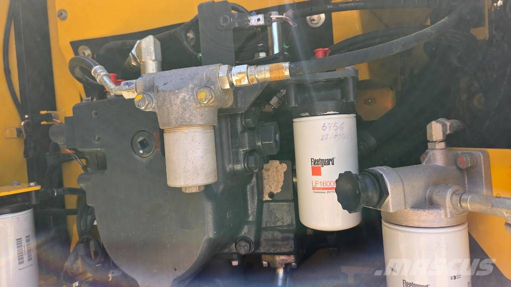 Komatsu PC 210 LC-11 Εκσκαφείς με ερπύστριες