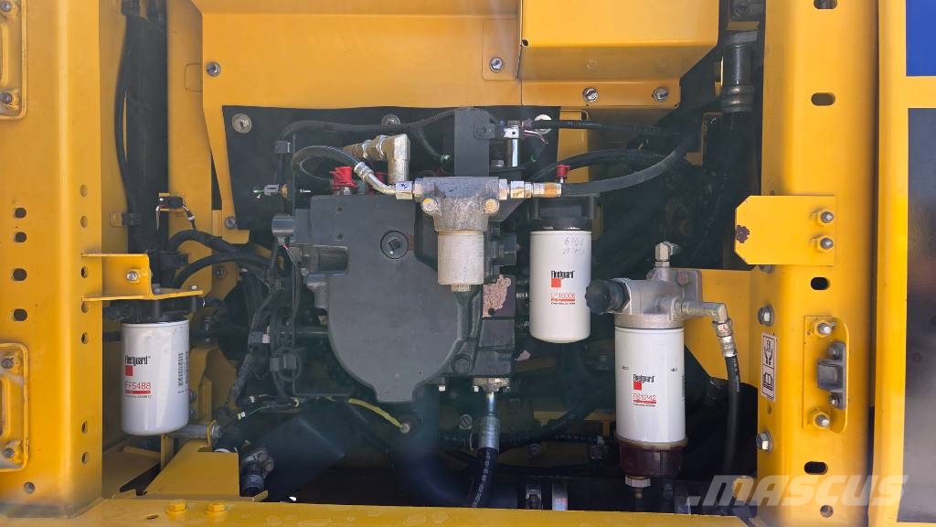 Komatsu PC 210 LC-11 Εκσκαφείς με ερπύστριες