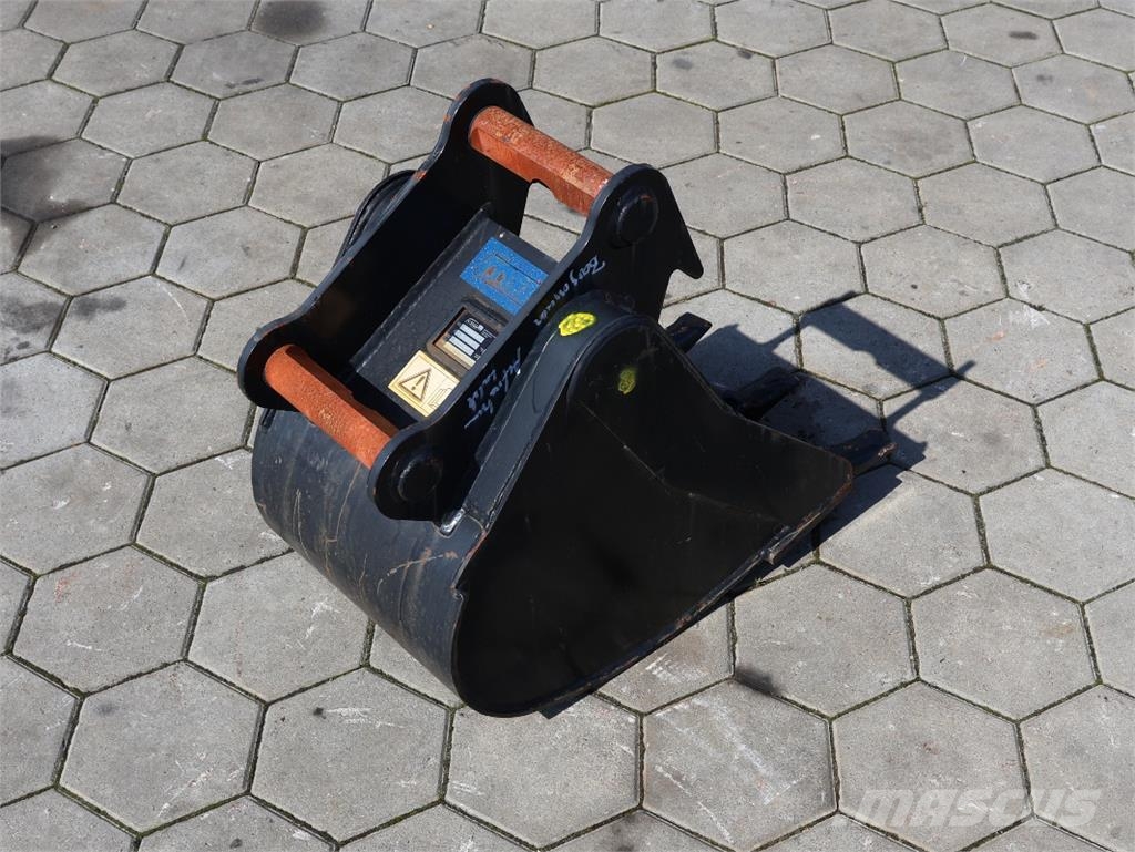 TIEFLÖFFEL 400 MM MIT ZÄH Excavator