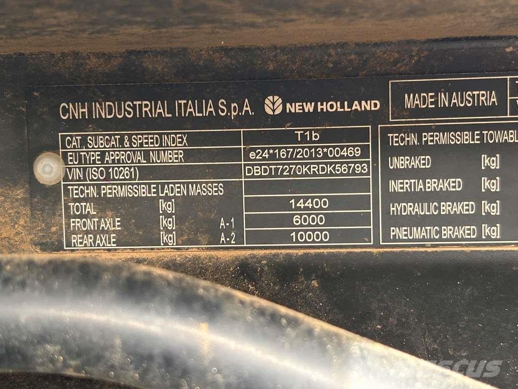 New Holland T7.270 트랙터