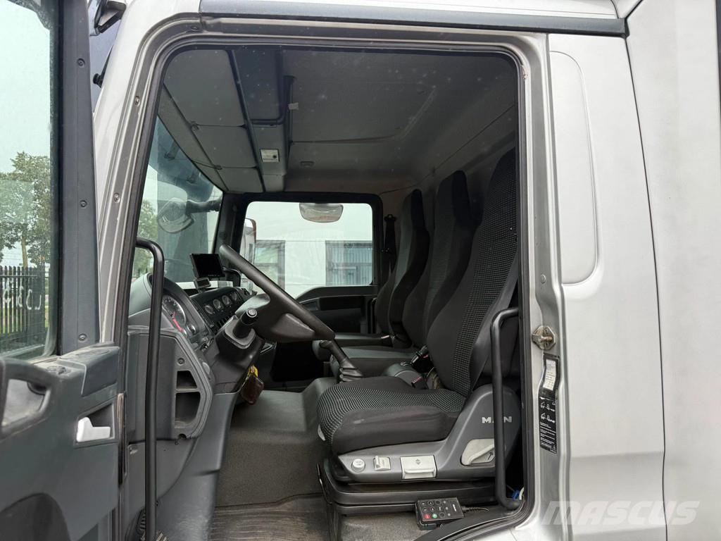 MAN | Horse Truck | Year: 2011 | KM: 312.257 | 5 Horse Tiertransporter
