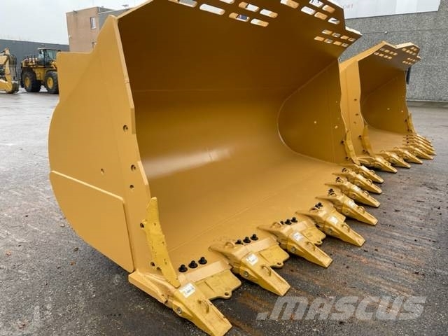 CAT 988 K Bucket With Teeth Buckets
