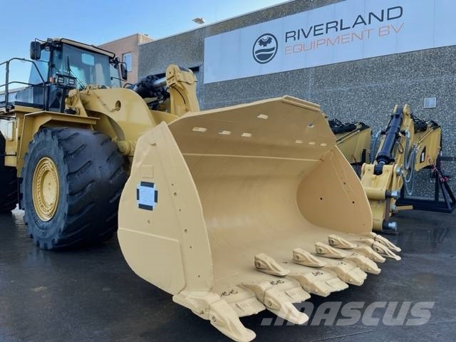 CAT 988 K Bucket With Teeth Buckets