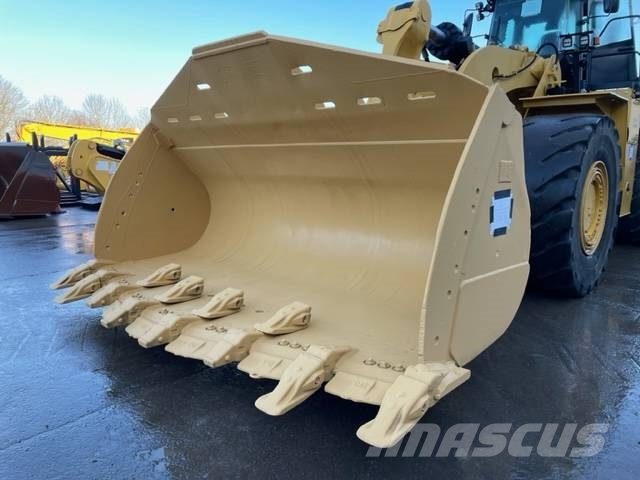 CAT 988 K Bucket With Teeth Buckets
