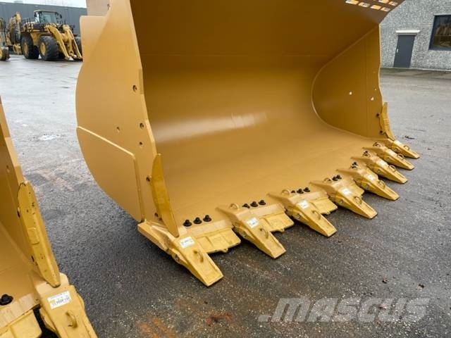 CAT 988 K Bucket With Teeth Buckets