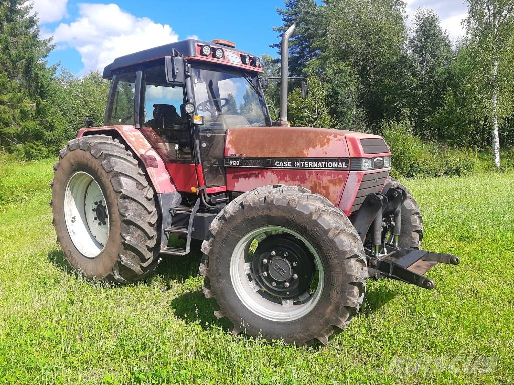 Case IH 5130 الجرارات