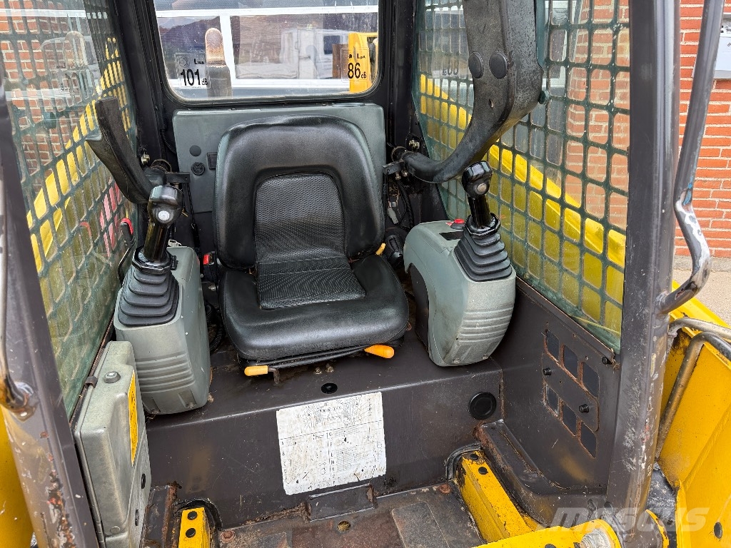 Komatsu SK 714 Skid steer loaders