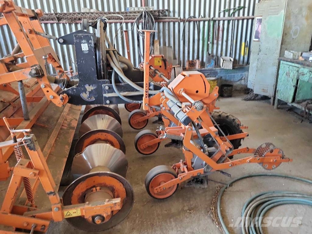 Stanhay Singulaire 785 4 Row Vacuum Planter + Struik RF 31 Enkornssåmaskiner