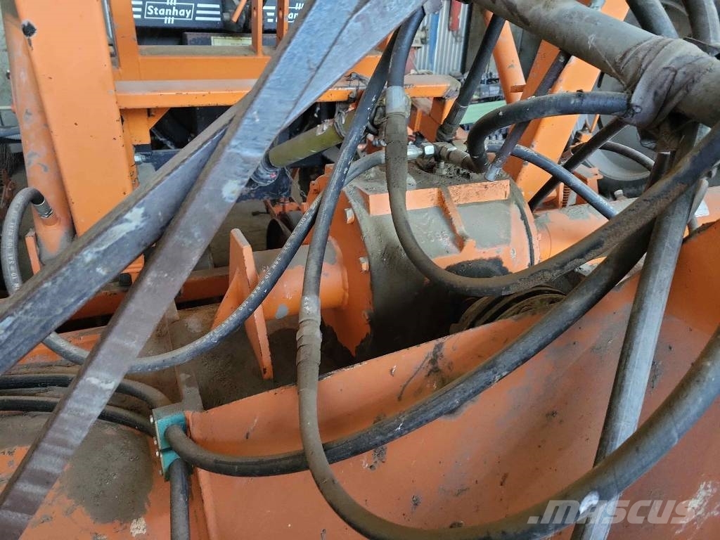 Stanhay Singulaire 785 4 Row Vacuum Planter + Struik RF 31 Enkornssåmaskiner