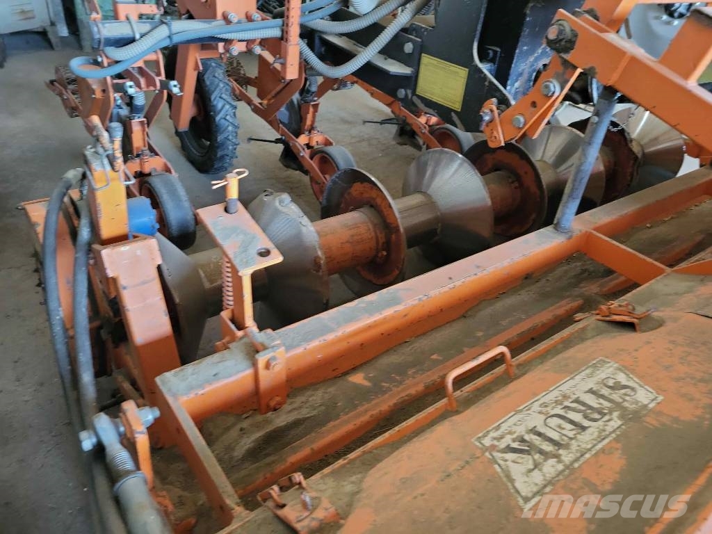 Stanhay Singulaire 785 4 Row Vacuum Planter + Struik RF 31 Enkornssåmaskiner