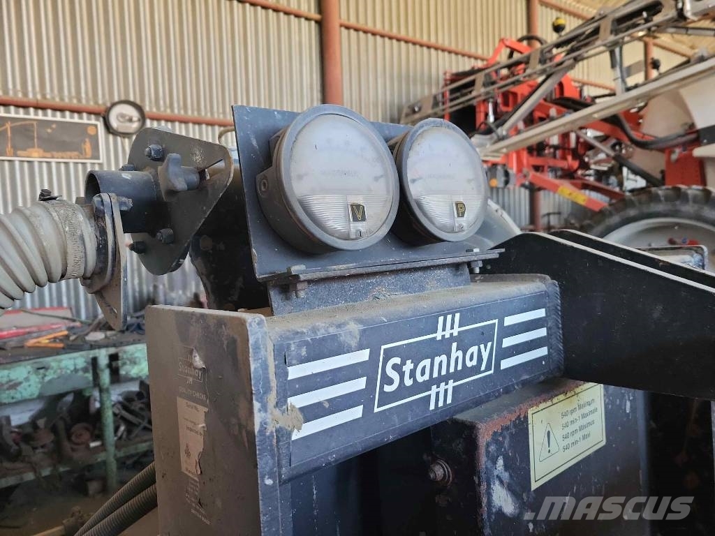 Stanhay Singulaire 785 4 Row Vacuum Planter + Struik RF 31 Enkornssåmaskiner