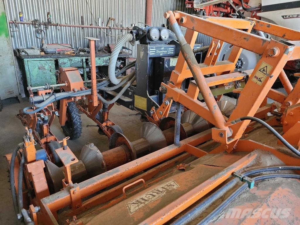 Stanhay Singulaire 785 4 Row Vacuum Planter + Struik RF 31 Enkornssåmaskiner