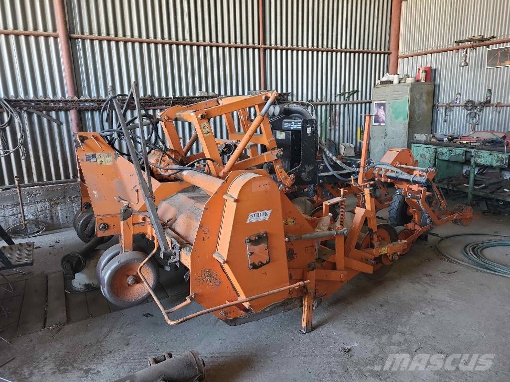 Stanhay Singulaire 785 4 Row Vacuum Planter + Struik RF 31 Enkornssåmaskiner