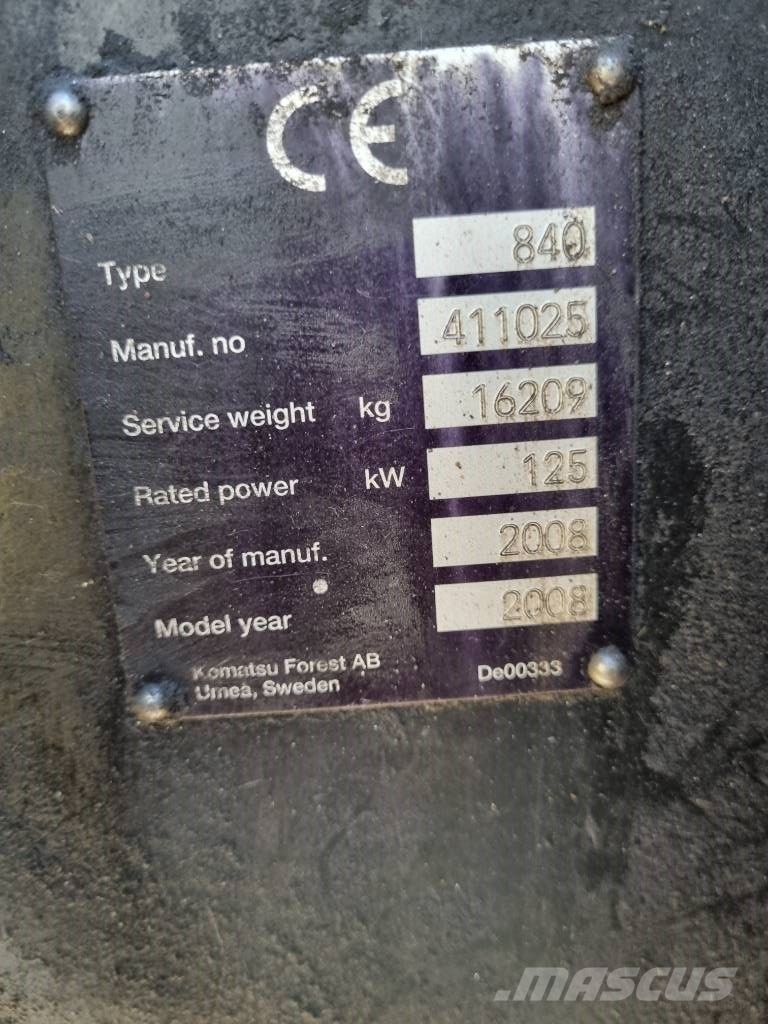 Valmet 840.4 DEMONTERAS / BREAKING / SPARE PARTS Lesné traktory