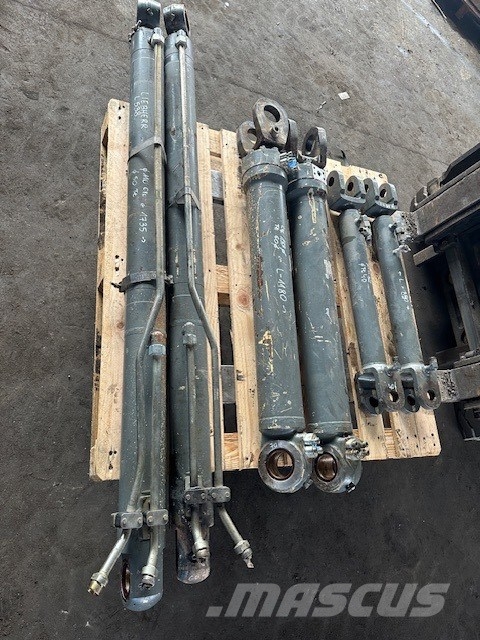Liebherr L 538 HYDRAULIC CYLINDER COMPLET Гидравлическая система