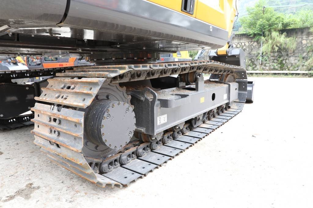 XCMG XE 75 GA Bagri goseničarji