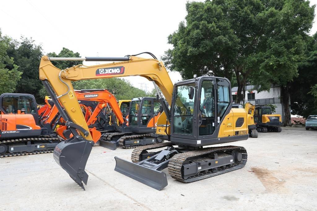 XCMG XE 75 GA Bagri goseničarji