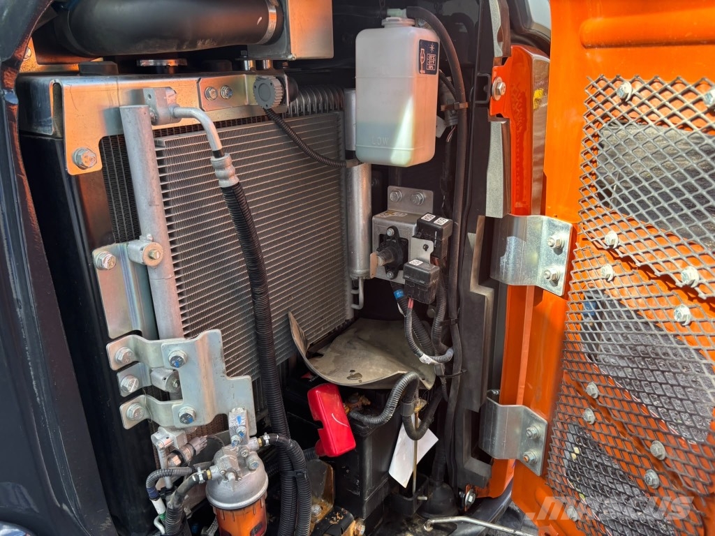 Hitachi ZX 33 U-6 Mini ekskavatori < 7 t