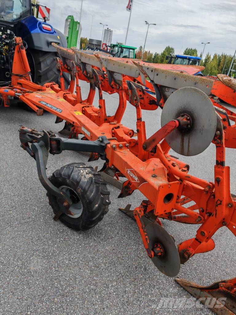 Kuhn Vari-Master 153 HUUTOKAUPASSA Vendeploger