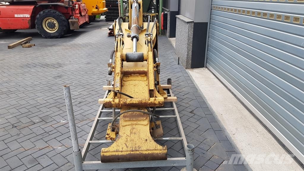CAT 906 - Lifting framework/Schaufelarm/Giek Стрели и рамена
