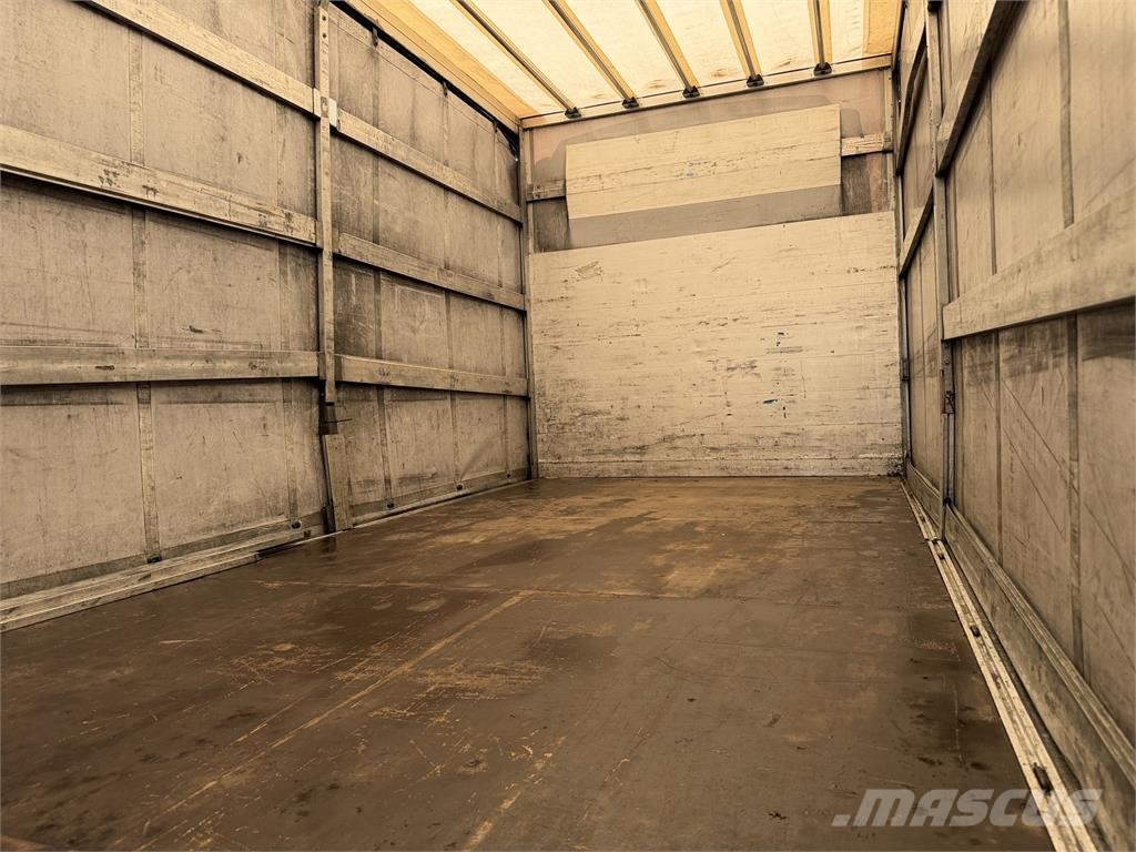 Iveco 35S16 dvojstranka E6 3 seats manual VIN 538 Plataformas