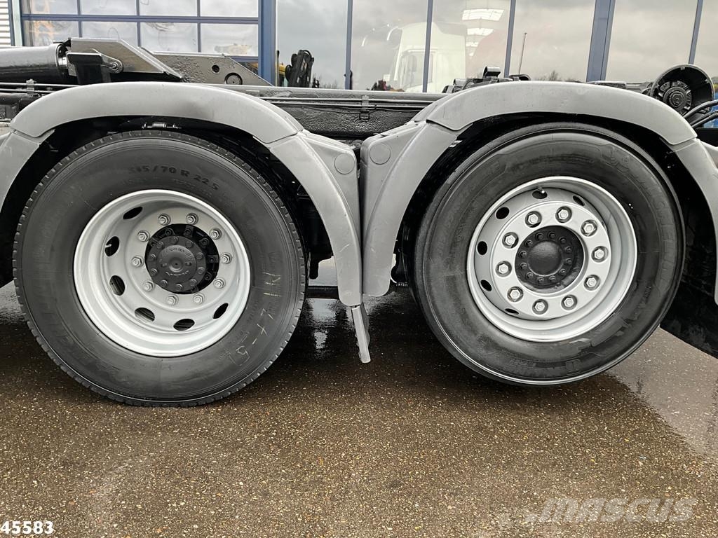 MAN TGA 26.360 Hiab 16 Tonmeter laadkraan Koukkulava kuorma-autot