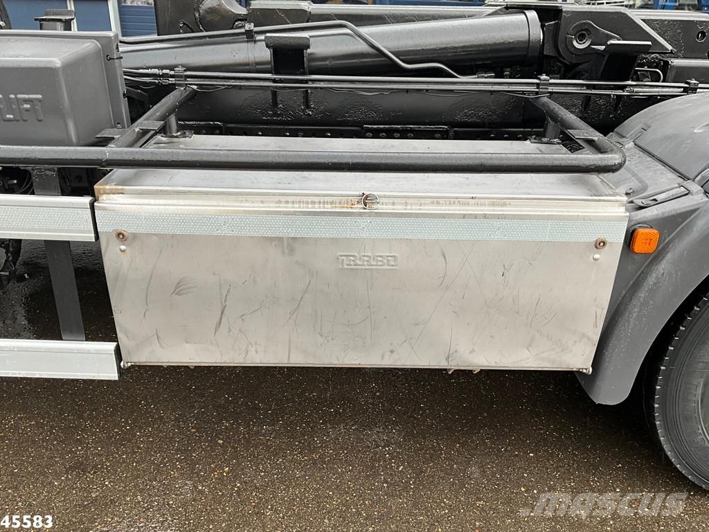 MAN TGA 26.360 Hiab 16 Tonmeter laadkraan Koukkulava kuorma-autot
