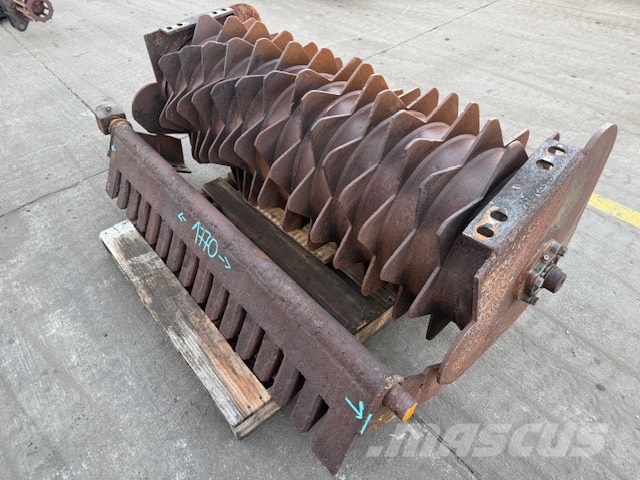 Doppstadt ak 530 feed and pressure roller Medienos smulkintuvai