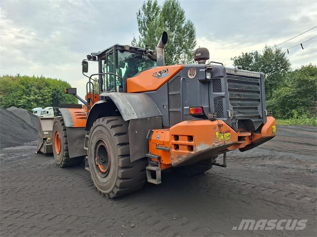 Hitachi ZW 310-6 4X4 Otras furgonetas