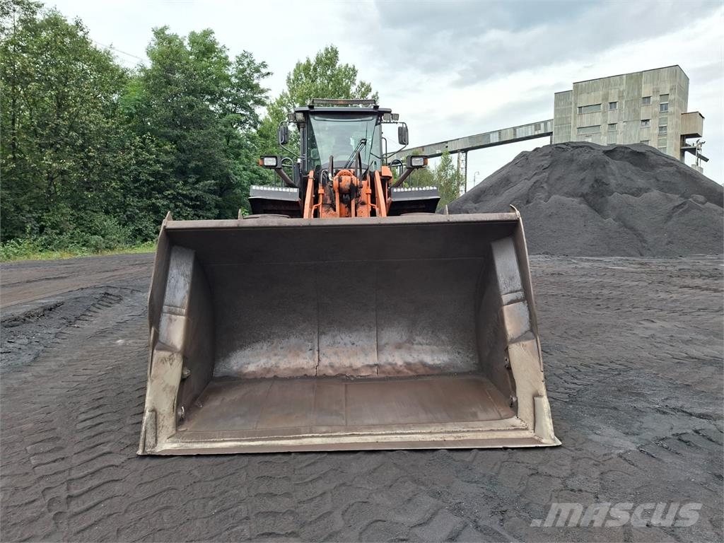 Hitachi ZW 310-6 4X4 Otras furgonetas