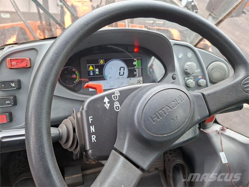 Hitachi ZW 310-6 4X4 Otras furgonetas