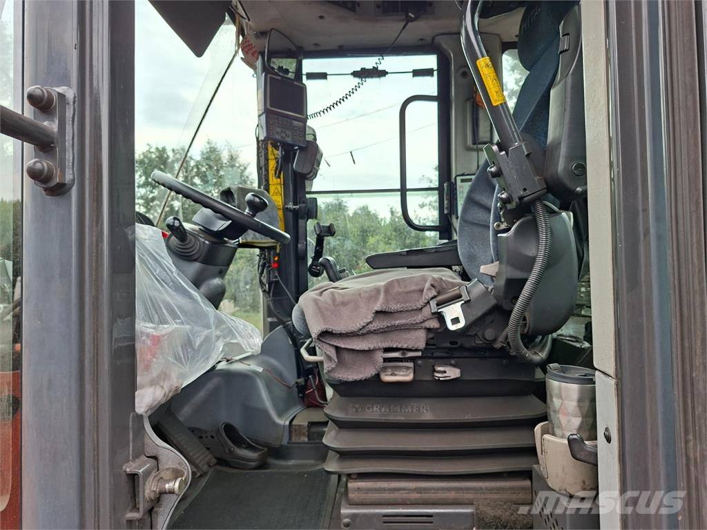 Hitachi ZW 310-6 4X4 Otras furgonetas