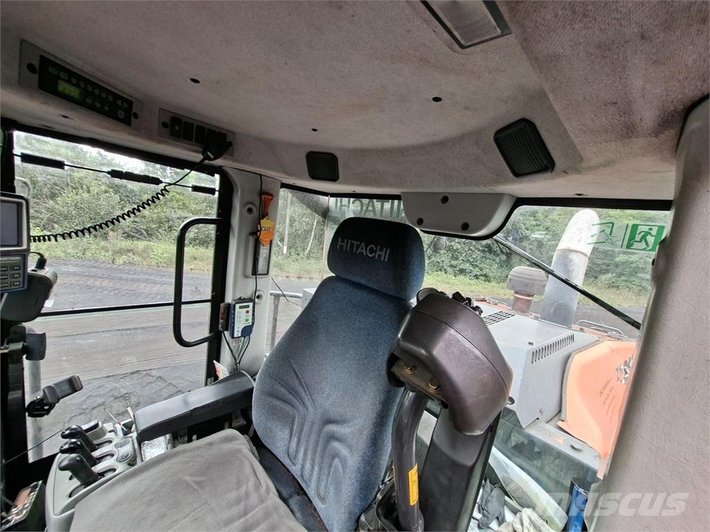 Hitachi ZW 310-6 4X4 Otras furgonetas