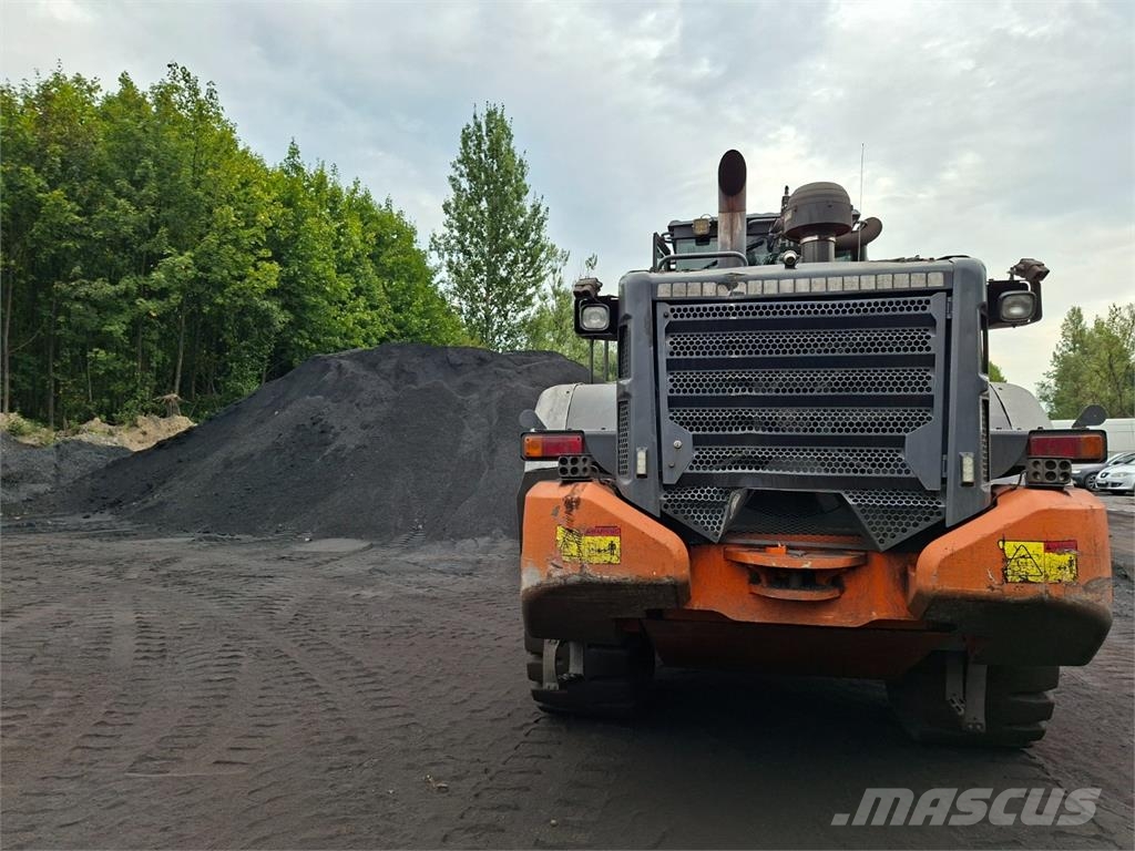 Hitachi ZW 310-6 4X4 Otras furgonetas