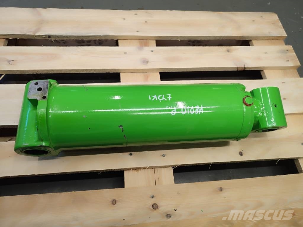 Merlo P... bucket leveling hydraulic cylinder MERLO P... Hydraulik