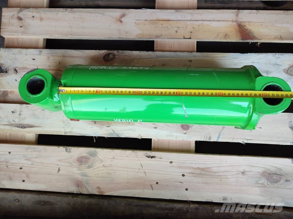 Merlo P... bucket leveling hydraulic cylinder MERLO P... Hydraulik