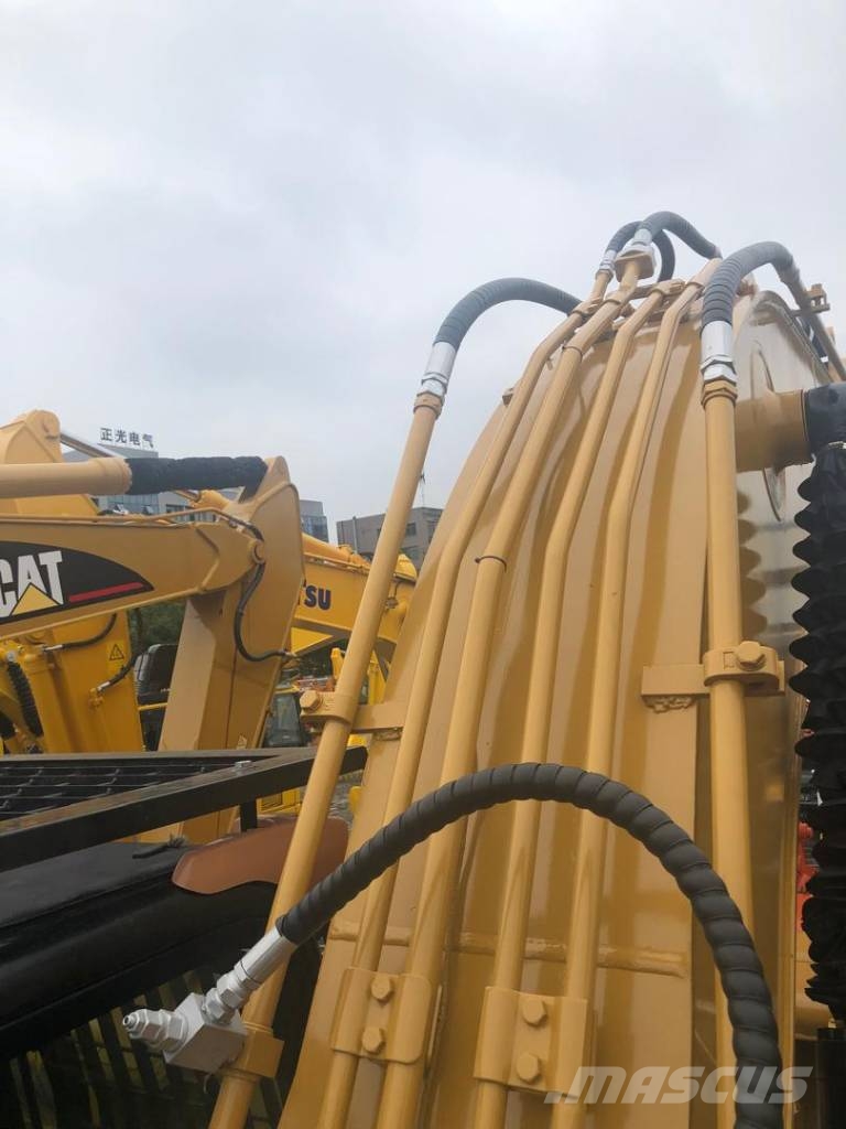 CAT 320 D L Kāpurķēžu ekskavatori